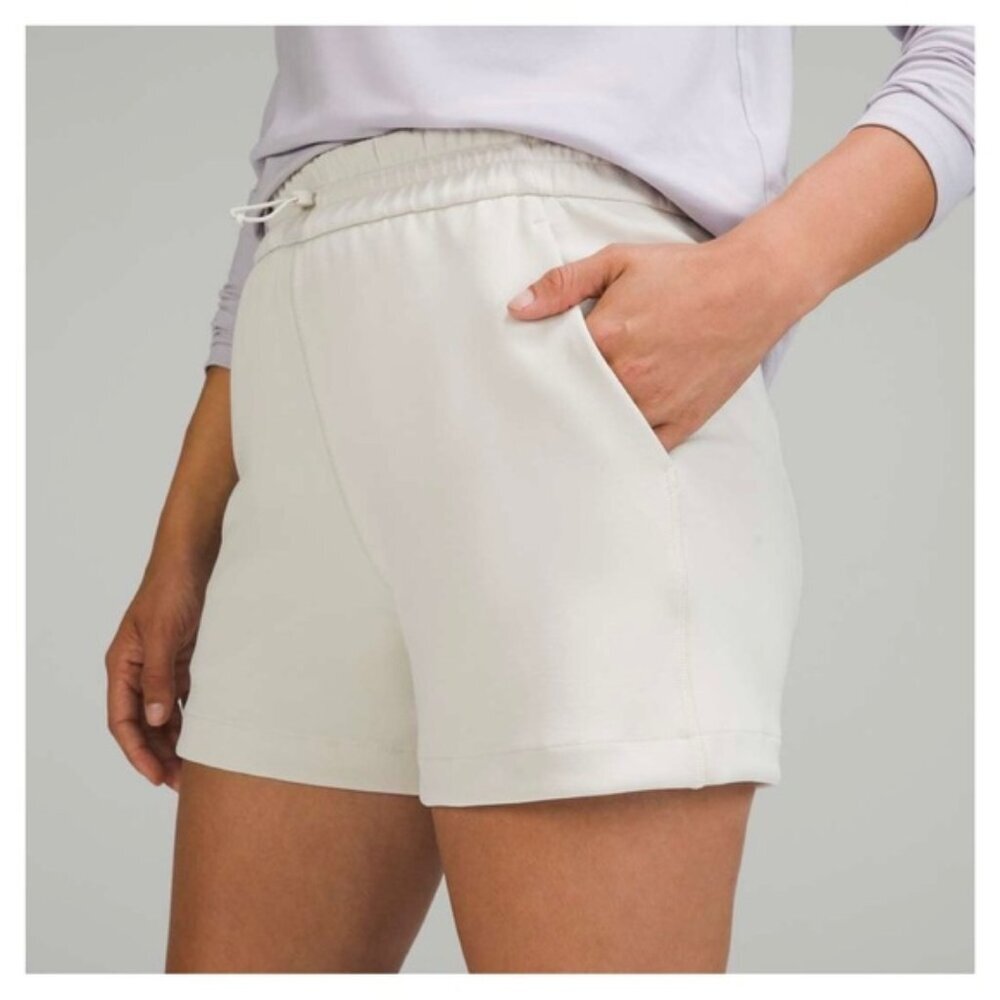 LULULEMON • Softstreme High-Rise Short 4" in White Opal • 2
